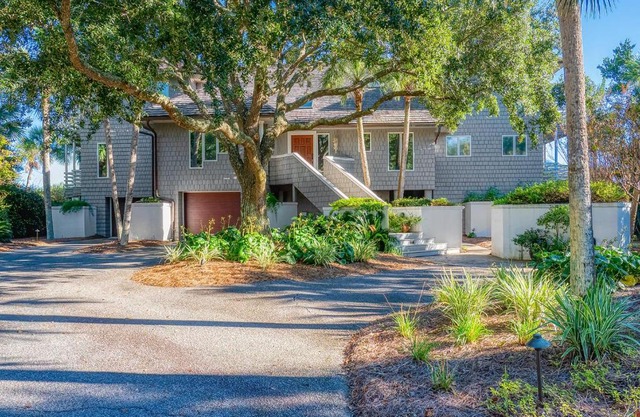 2271 Seascape Court