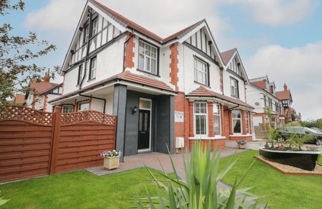 23 Carmen Sylva Road