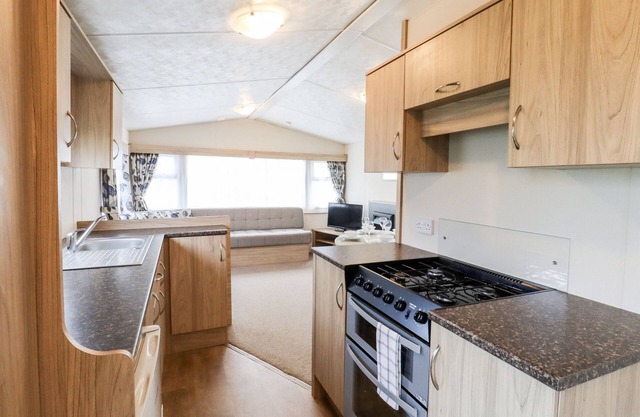 24 WINCHELSEA SANDS HOLIDAY PARK, family friendly in Winchelsea Beach