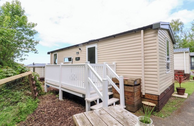 25 MANLEIGH PARK, family friendly, with a garden in Combe Martin