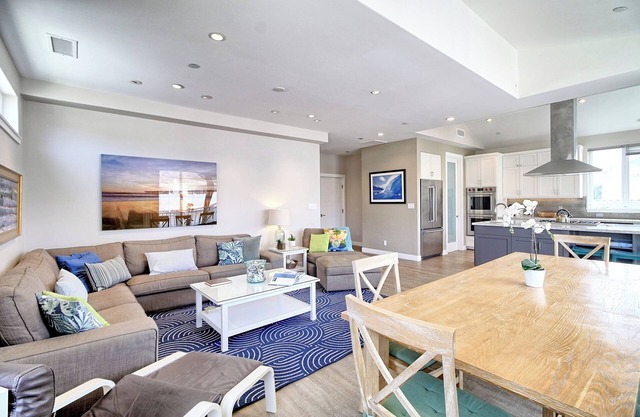 25% Off Memorial Day Weekend! ONLY 5 Homes To Sand