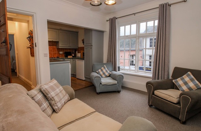 26 HIGH STREET, pet friendly in Bishop's Castle