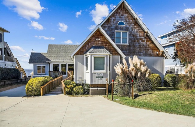2816 - Tranquil Sound 4-bed 4.5-bath soundfront home in Duck, NC, private pool, hot tub, game room