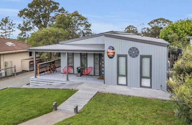 29 Mirrabooka Road, Mallacoota - Eagle View House