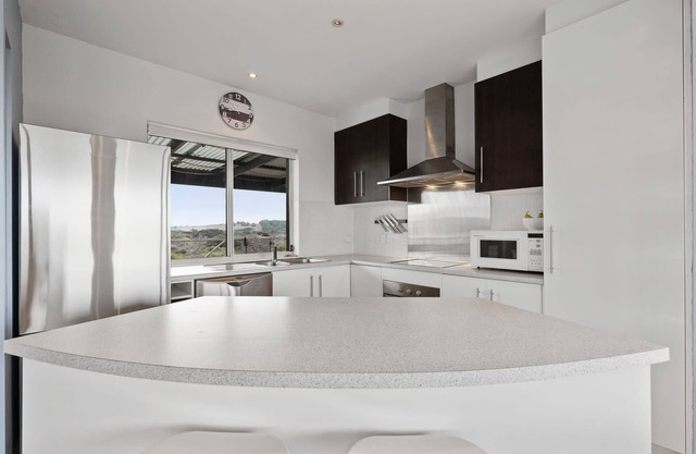 2a Newell Avenue - Middleton, SA