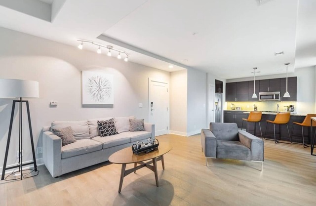 2B/2BA Distinguished Apartment, Rooftop Pool & Gym