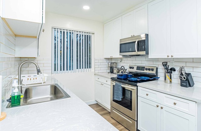 2b2b APT Close to Rose Parade and Pasadena Oldtown