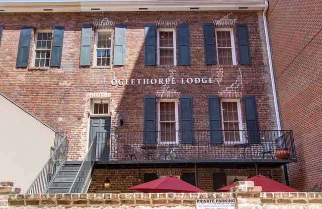 2bd, 1. 5 ba Quartier historique et River Street-Walk to Everything!