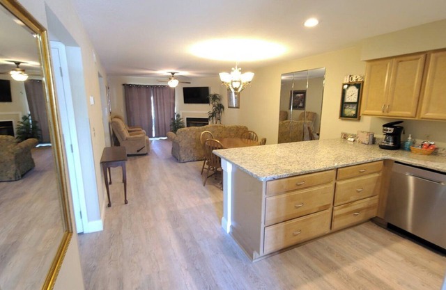 Condo de luxe 6 personnes - Condo 2 chambres au Pointe Royale Golf Village