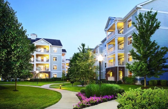 2Bed/2Bath Condo in Nashville Near the Grand Ole Opry!