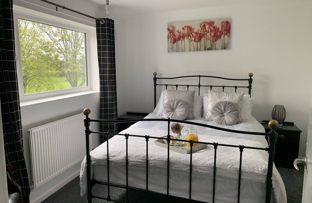 Renovated 2-Bed House in Gorleston-on-Sea