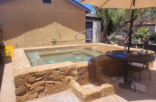 2br 1ba house Mineral Hot Springs near Rio Grande