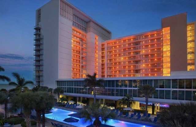 2BR, 2 bath, villa, ocean front resort, full amenities,