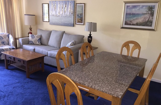 2BR / 2 Bath Condo, Resort, À pied de la plage, Shopping, Divertissement, WiFi gratuit