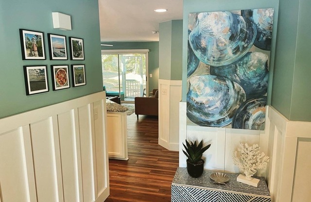 2BR/2BA w/ Rainfall Showers, Screened Porch, 1st Floor, Pool, Gated Community