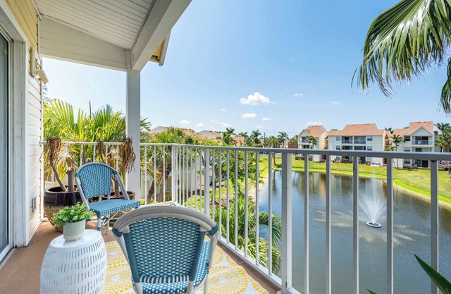 2BR Beach Getaway - Pool, Gym, Near Space Coast