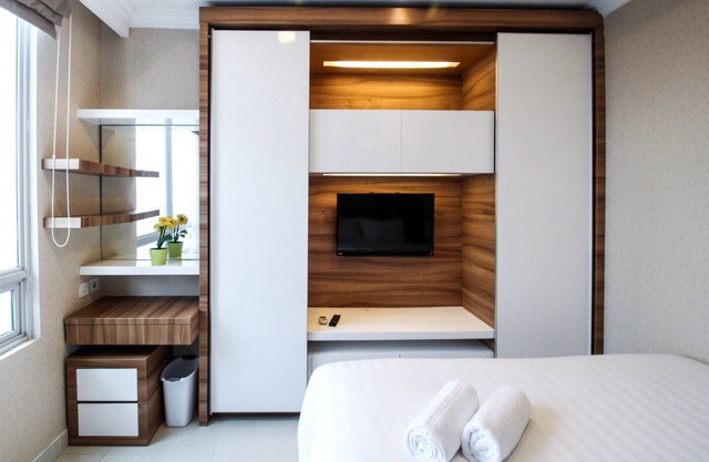 2BR Deluxe Denpasar Residence Apartment By Travelio