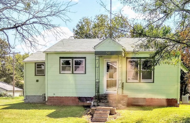 2BR house close to Lake Wilson, epic MTB trails, I-70, world's largest Czech egg