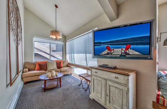 2br+ Loft Centrally Located Kirkwood Great Value 2 Bedroom Condo by RedAwning