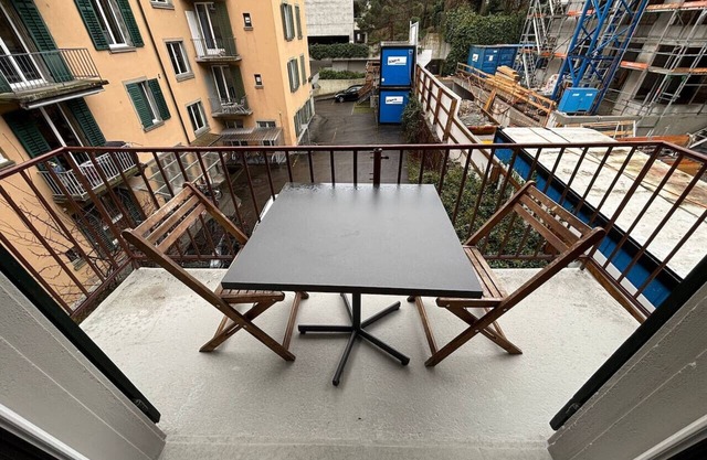 2BR near lake (Stardust 11)