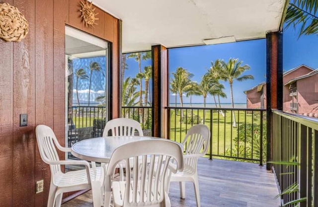 2BR Ocean View w/Lanai and Kitchen - Molokai Shores 217