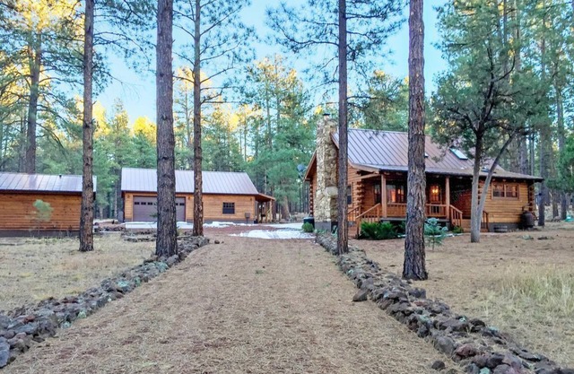 2Family Cabins sur 3Acres, Sleeps11, Williams, Gr. 1 Canyon, Sedona, BearizonaFishRelax !!