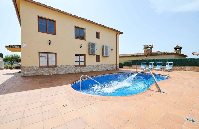 2MARINA01 - maison avec piscine privée dans une zone résidential