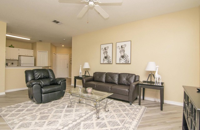 2e étage - 2 chambres, 2 salles de bain, condo - Proche du centre-ville de Tampa