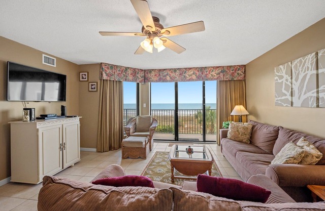 Excellente Beach Club III Oceanfront Condo 4 chambres