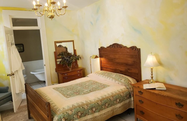 2nd floor Q. room