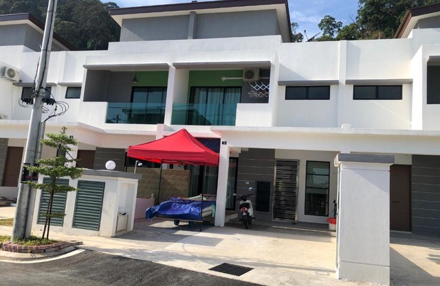 2sty Villa - Walking Distance To The Beach