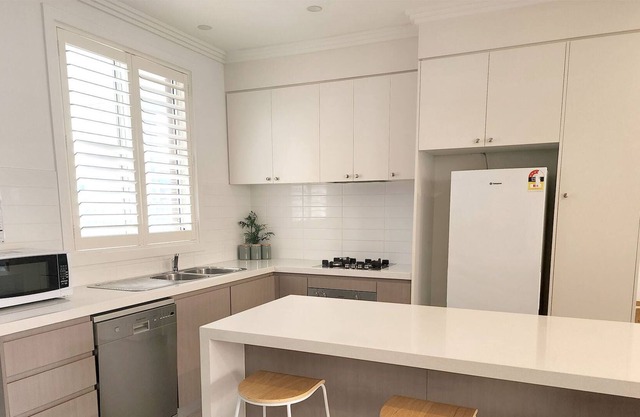 3/186 West St Umina S
