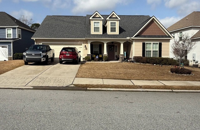 3-4 bedroom house w/ WiFi, Riverwood Plantation located by Champions Golf Course