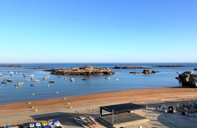 Appartement 3* avec balcon et parking face à la plage de Trégastel