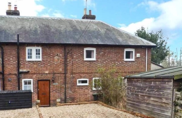 3 chalets Apsley, CHARTHAM