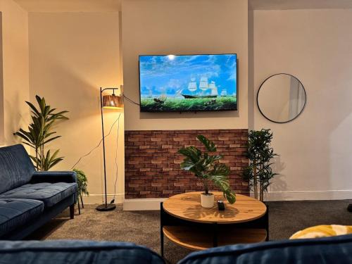 3 BD Luxury Stay For Contractors & Families