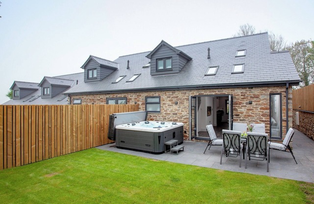 The Oyster is the perfect base for exploring the South Devon coast.