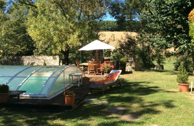3 Belles Chambres avec terrasse ou balcon privé dans un ancien corps de ferme