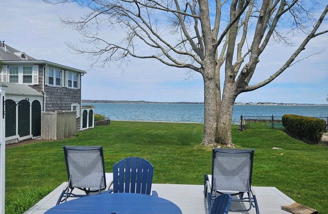 3 bed 2 bath Beach Front Cottage in private neighborhood on Buzzards Bay