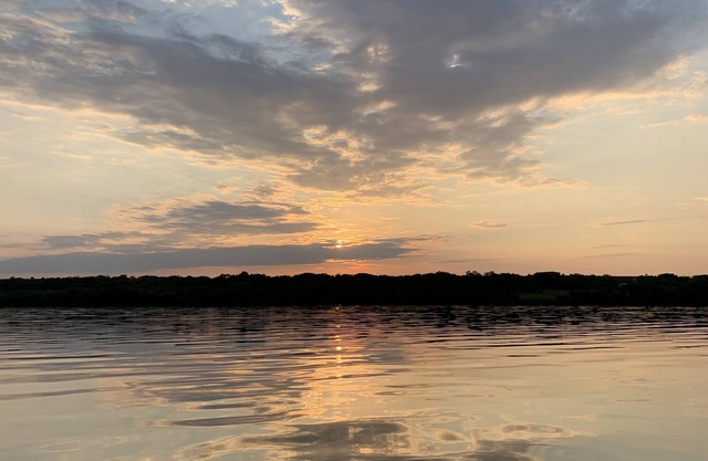 3 bed/ 2 bath Cabin on the South Dakota side of Lake Traverse