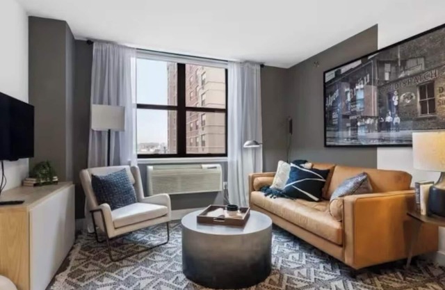 3-bed 2 bath condo in fabulous Hoboken with WiFi, AC, fitness room