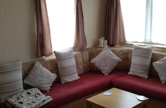 3 bed caravan on Bude holiday resort. close to centre and beaches.