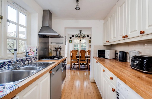 3-bed Cosy Bookbinder House in Jericho Oxford
