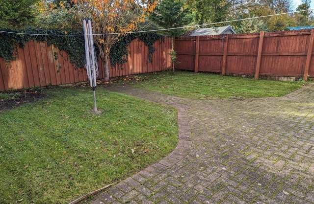 4 bed house for up to 6 people In Cardiff, Wales