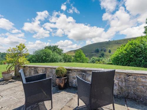 3 Bed in Bakewell 94110
