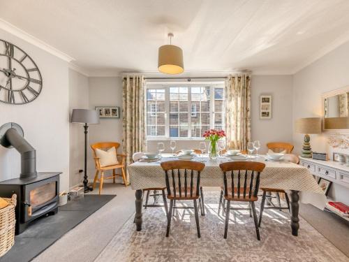 3 Bed in Bamburgh 90351