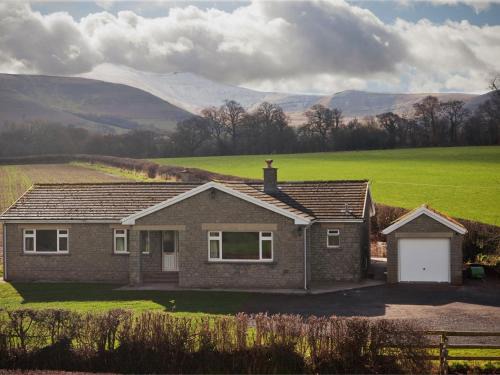 3 Bed in Brecon Town BN037