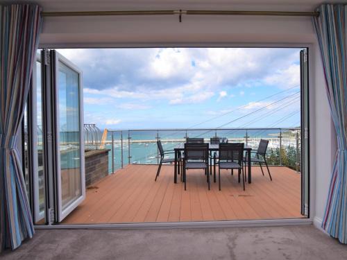 3 Bed in Brixham 75382