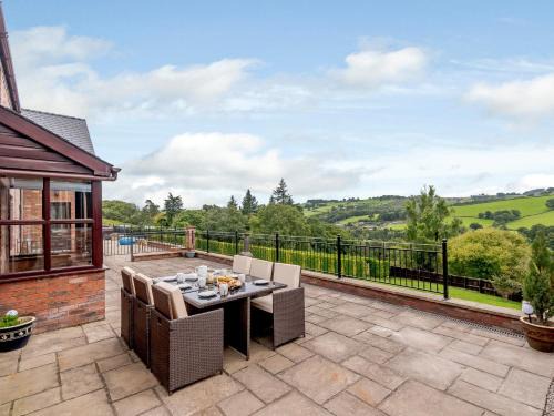 3 bed in Builth Wells 78329