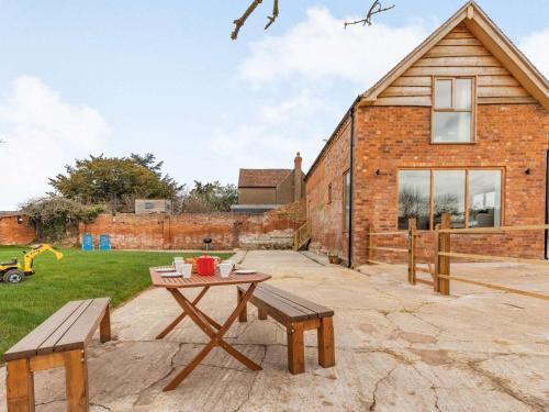 3 Bed in Eckington 86760
